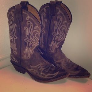 Justin’s Boots Style#BRL113 Pink Accent Cowgirl